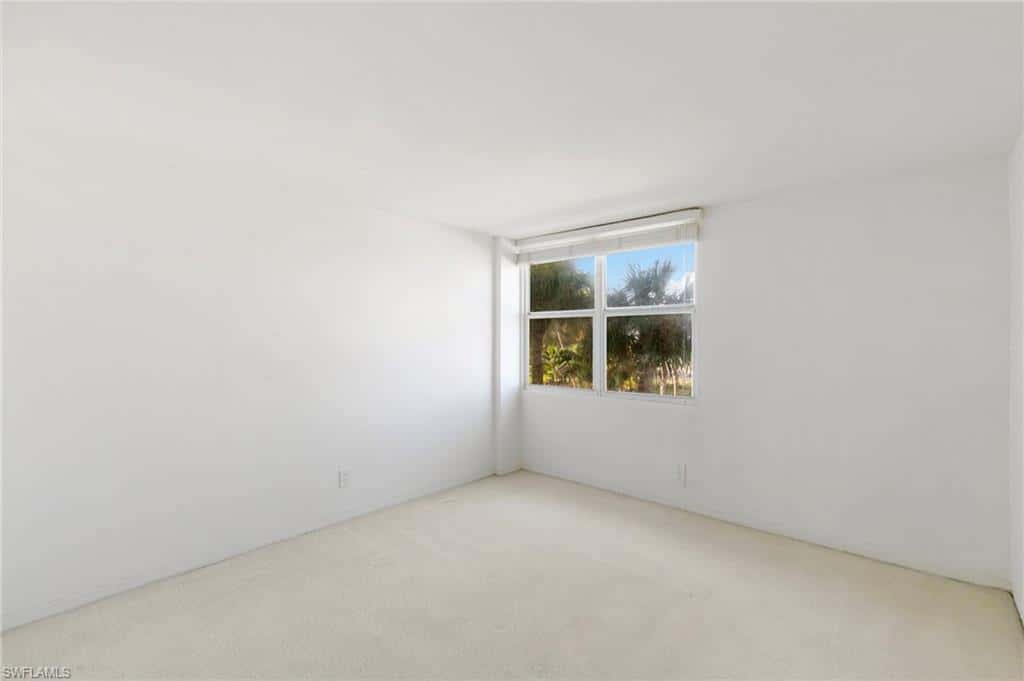 2121 Gulf Shore Blvd #203, Naples, photo 19