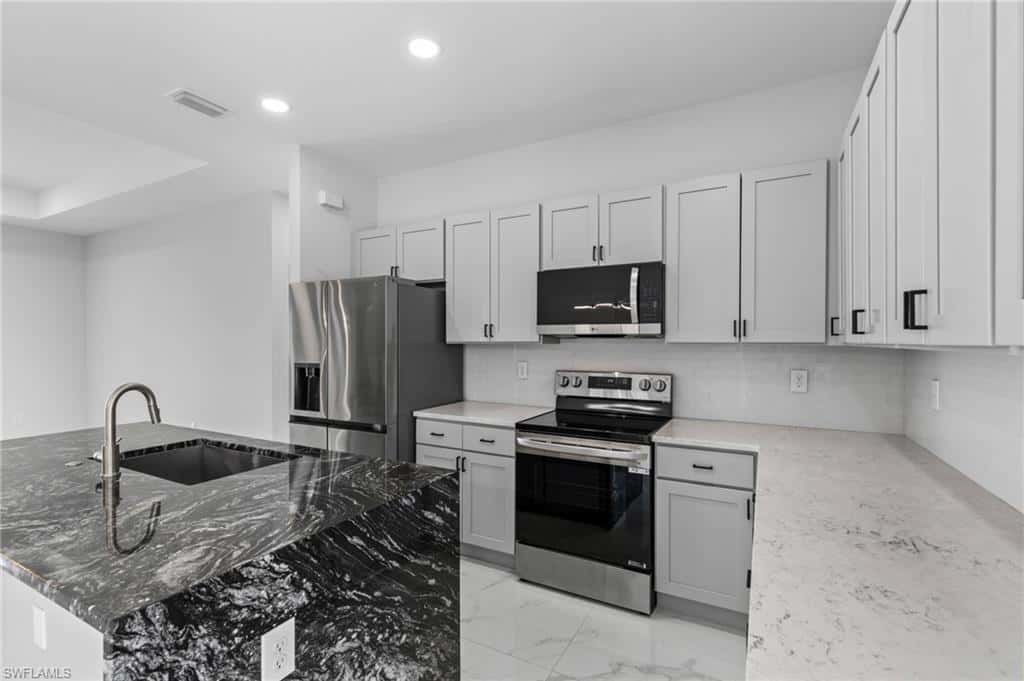 3921 40th Ln, Cape Coral, photo 15