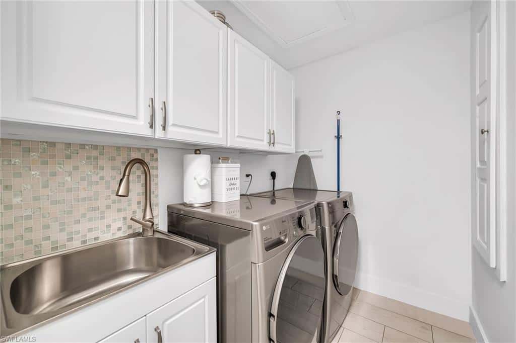 1276 Treasure Ct, Marco Island, photo 32