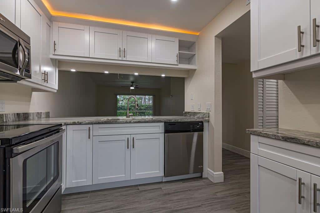 2562 Kings Lake Blvd #102, Naples, photo 12