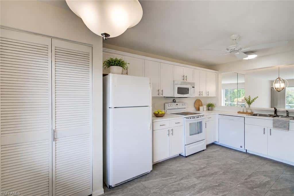 228 Belina Dr #5-605, Naples, photo 7