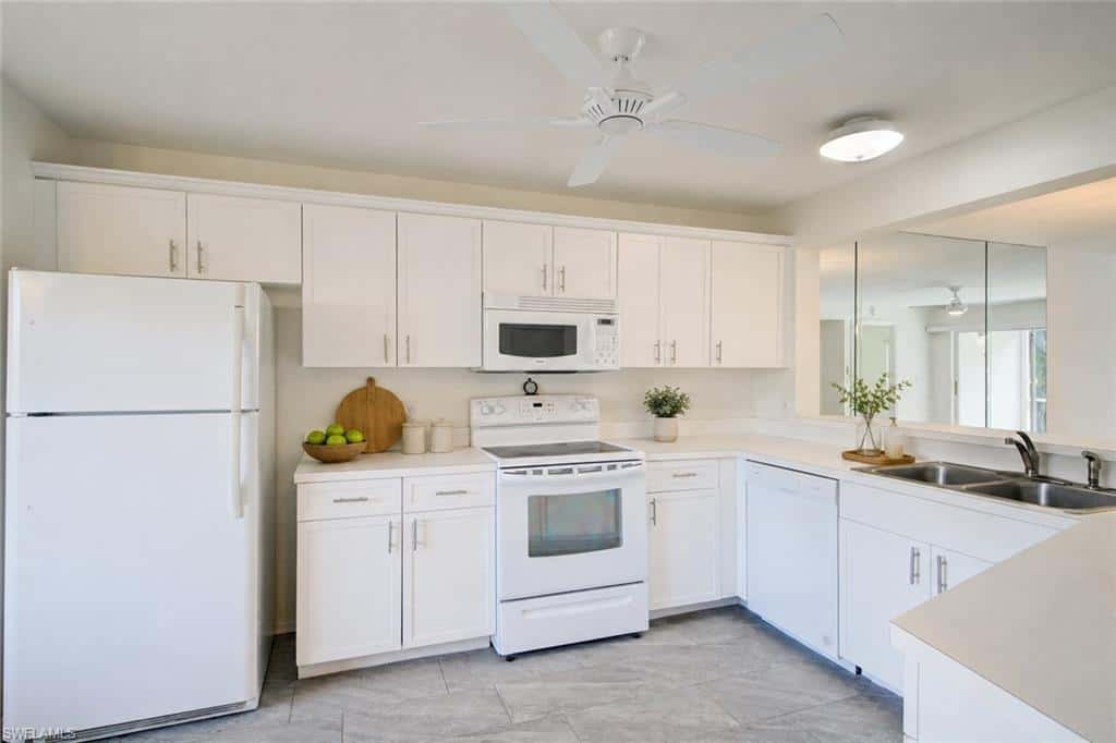 228 Belina Dr #5-605, Naples, photo 9