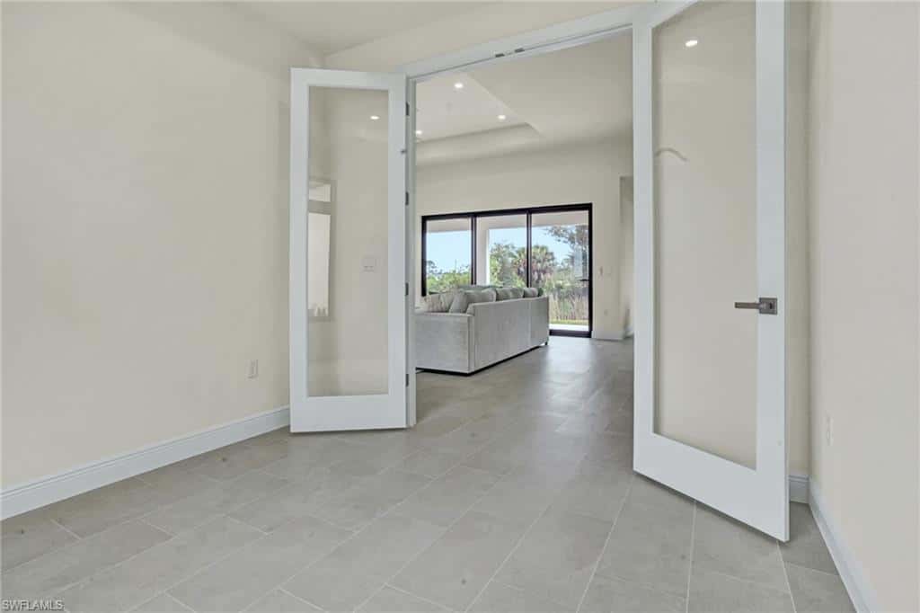 1239 24th Ter, Cape Coral, photo 13