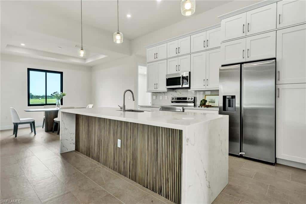1239 24th Ter, Cape Coral, photo 5