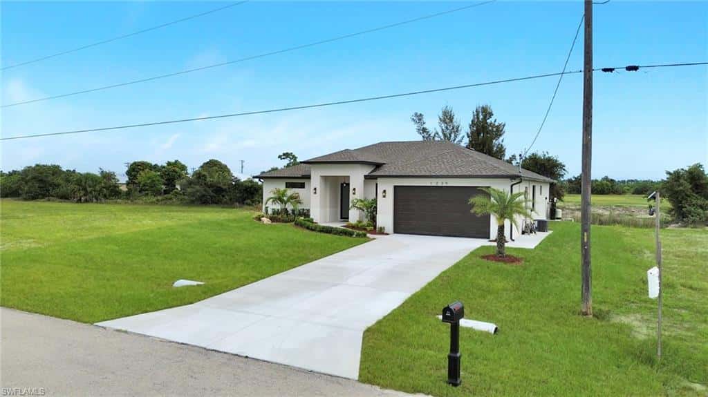 1239 24th Ter, Cape Coral, photo 44