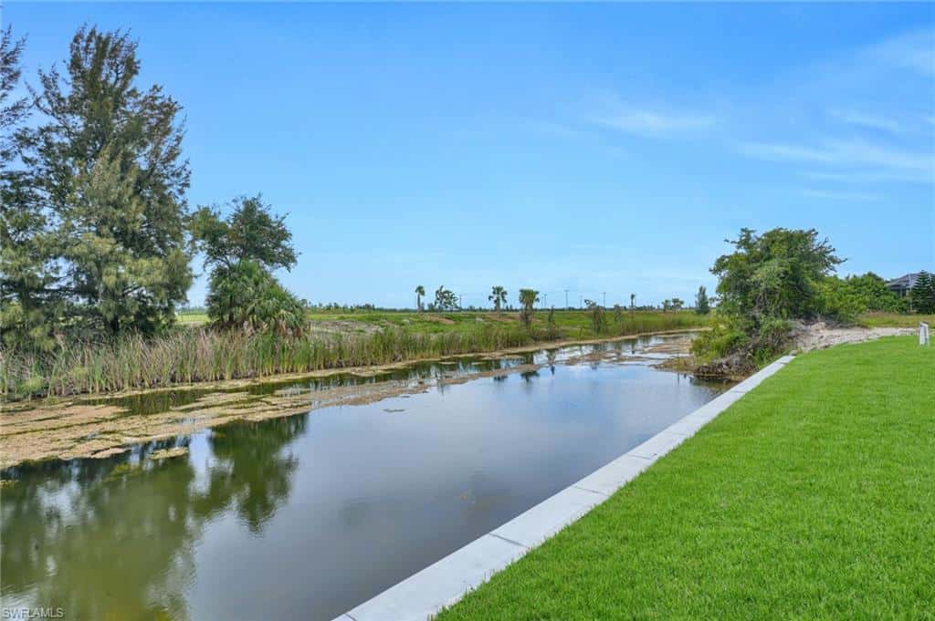 1239 24th Ter, Cape Coral, photo 39