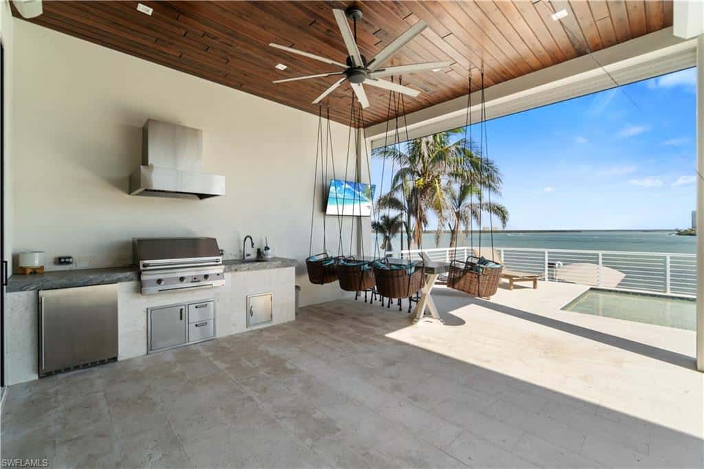 160 Little Carlos Ln, Fort Myers Beach, photo 5