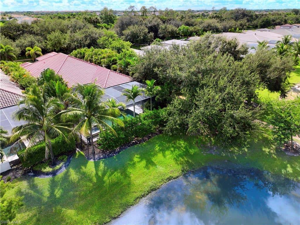 16759 Cabreo Dr, Naples, photo 38