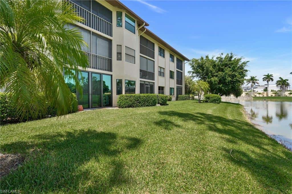 7340 Saint Ives Way #3102, Naples, photo 32
