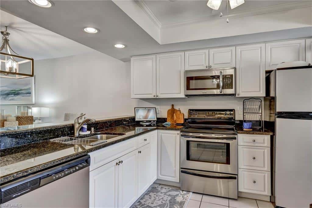 7340 Saint Ives Way #3102, Naples, photo 5