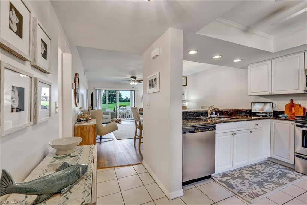 7340 Saint Ives Way #3102, Naples, photo 4