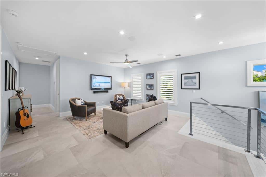 665 10th St, Naples, photo 22