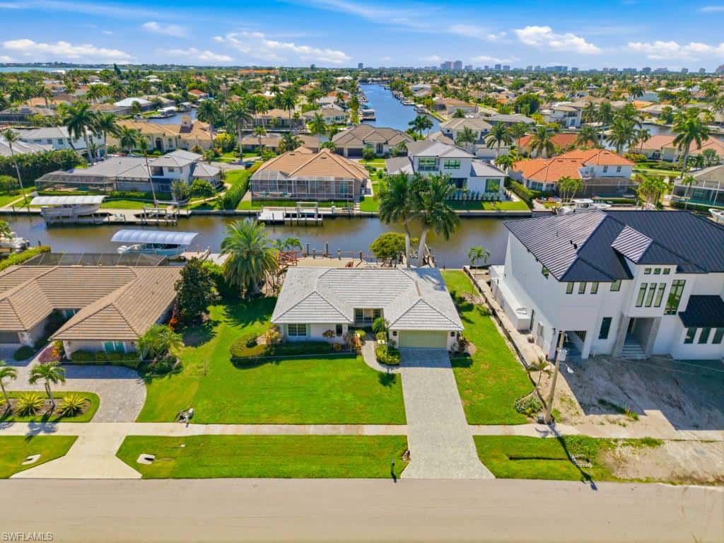 154 Hollyhock Ct, Marco Island, photo 27
