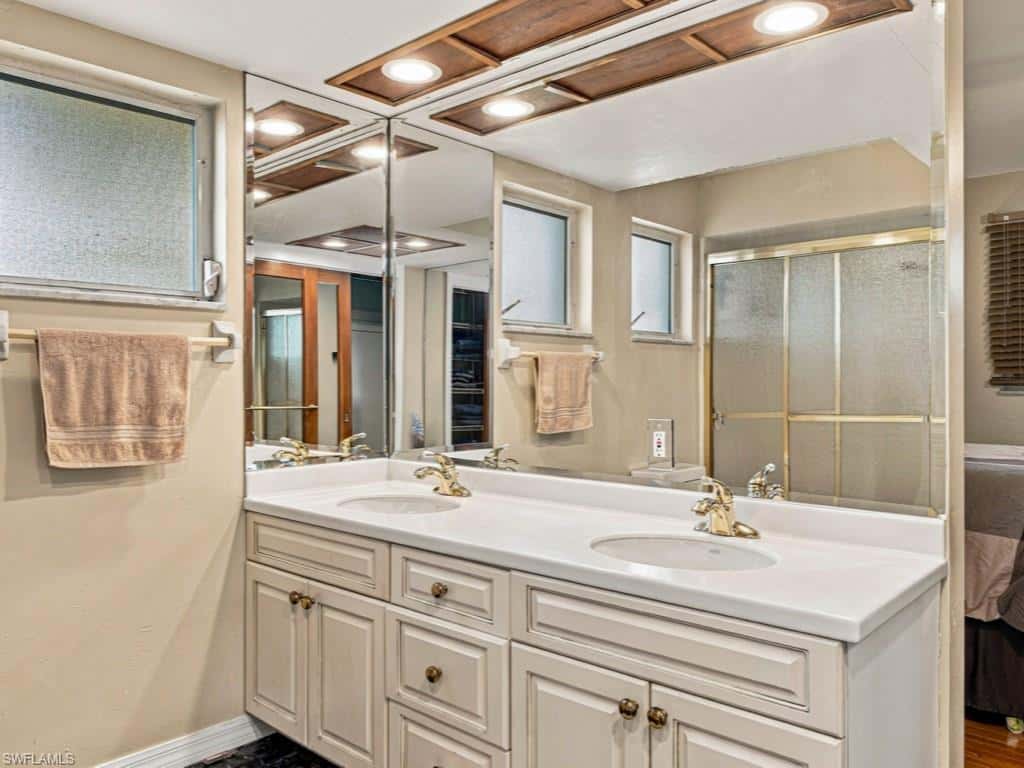 154 Hollyhock Ct, Marco Island, photo 6