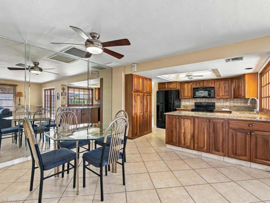 154 Hollyhock Ct, Marco Island, photo 10