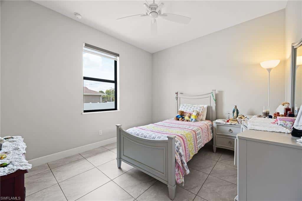 2515 31st Ln, Cape Coral, photo 24