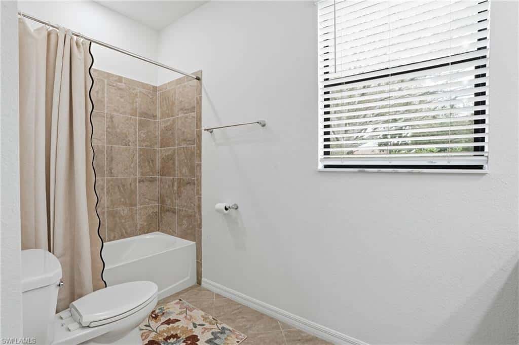 11821 Arbor Trace Dr, Fort Myers, photo 7