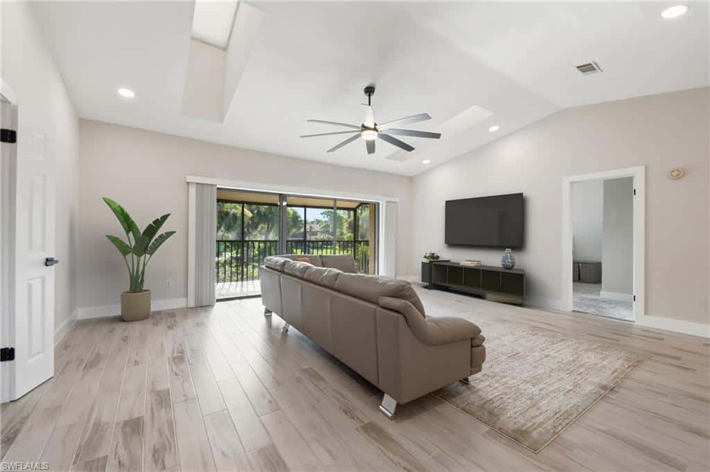 3207 Horse Carriage Way #10, Naples, photo 10