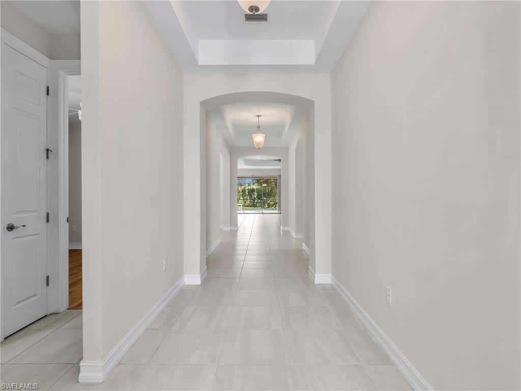 16382 Barclay Ct, Naples, photo 5