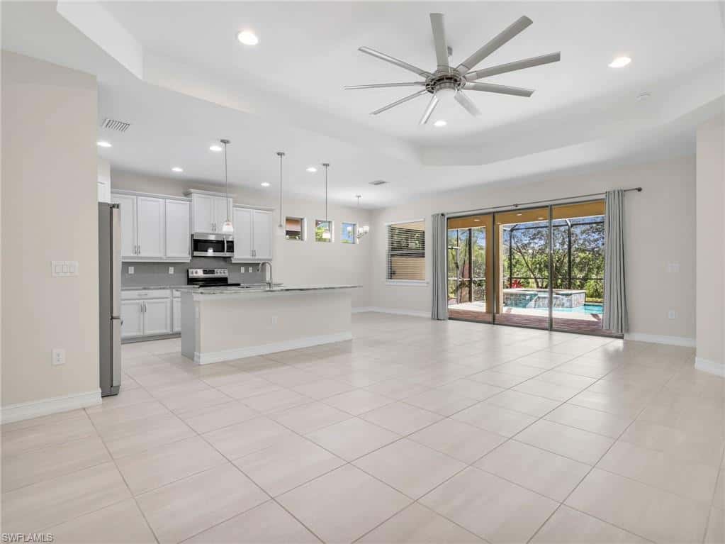 16382 Barclay Ct, Naples, photo 10