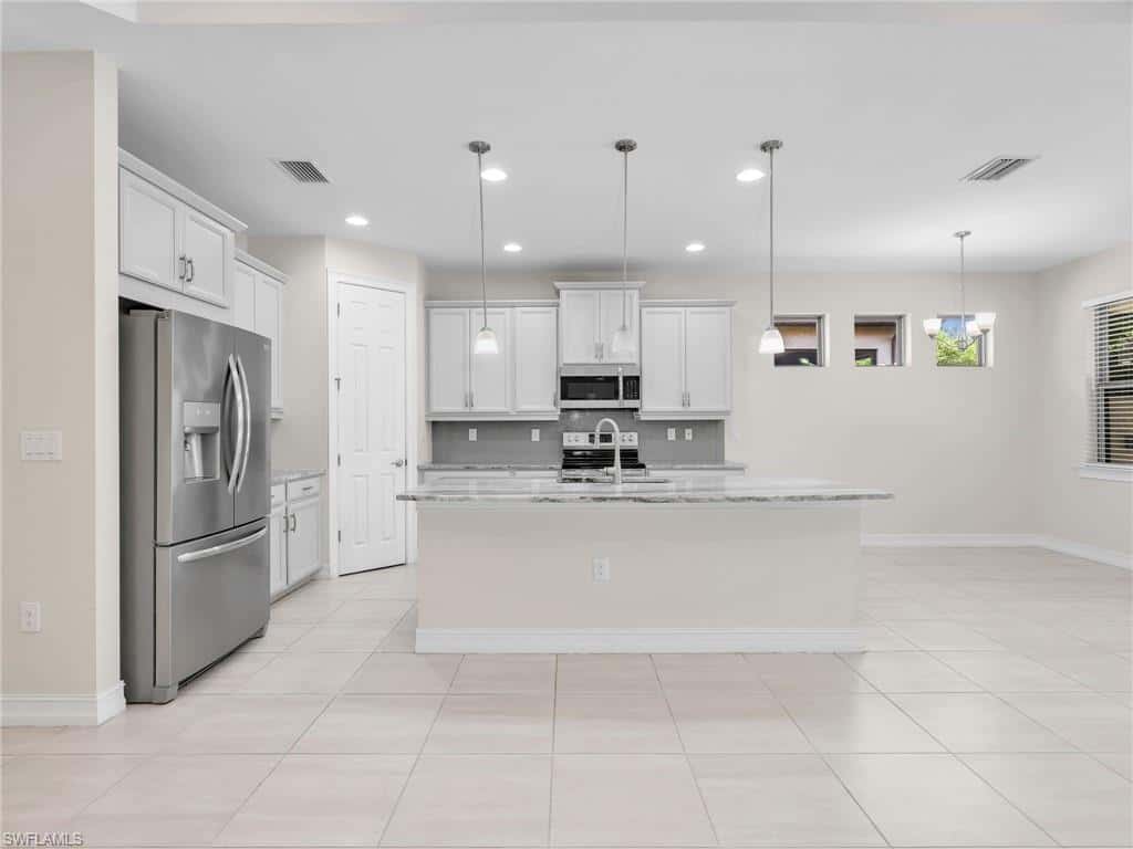16382 Barclay Ct, Naples, photo 14