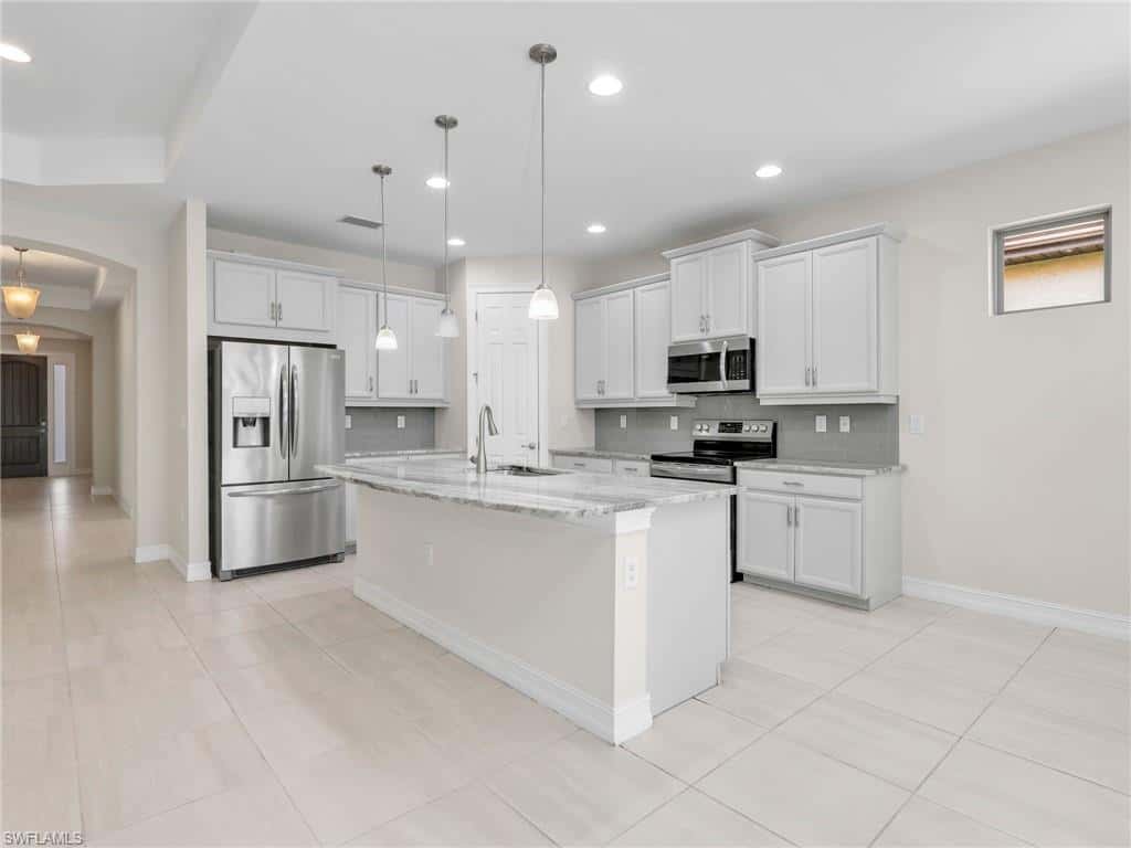 16382 Barclay Ct, Naples, photo 15