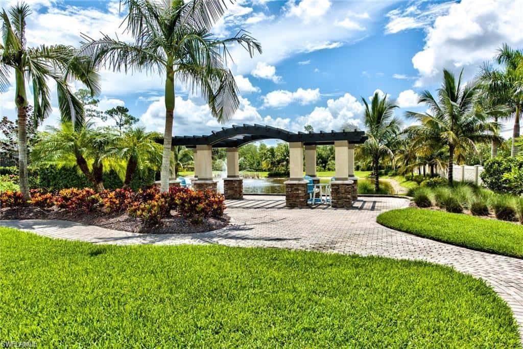 16354 Barclay Ct, Naples, photo 27