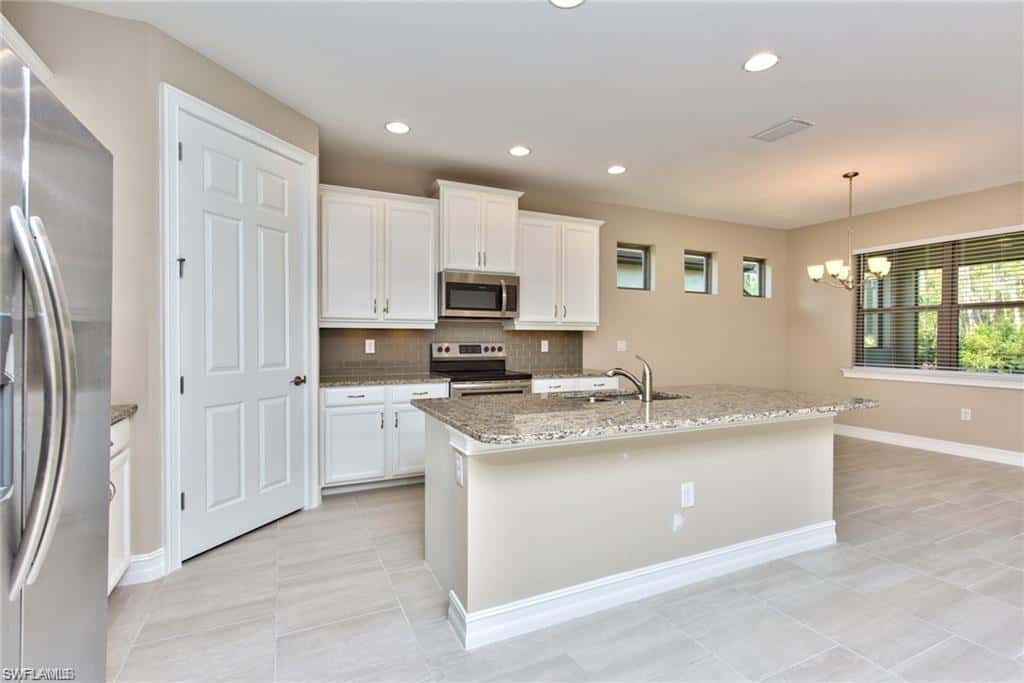 16354 Barclay Ct, Naples, photo 5