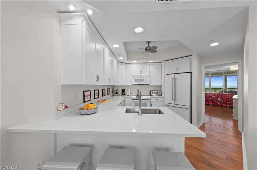 1001 Arbor Lake Dr #904, Naples, photo 5