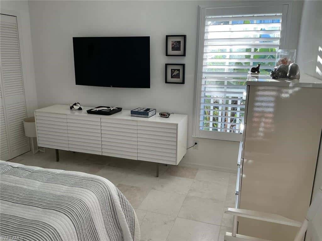656 Coral Dr, Cape Coral, photo 26