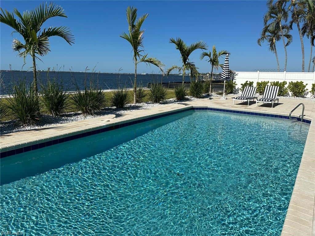 656 Coral Dr, Cape Coral, photo 28