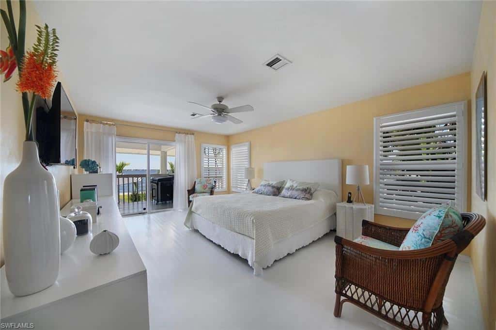 656 Coral Dr, Cape Coral, photo 15