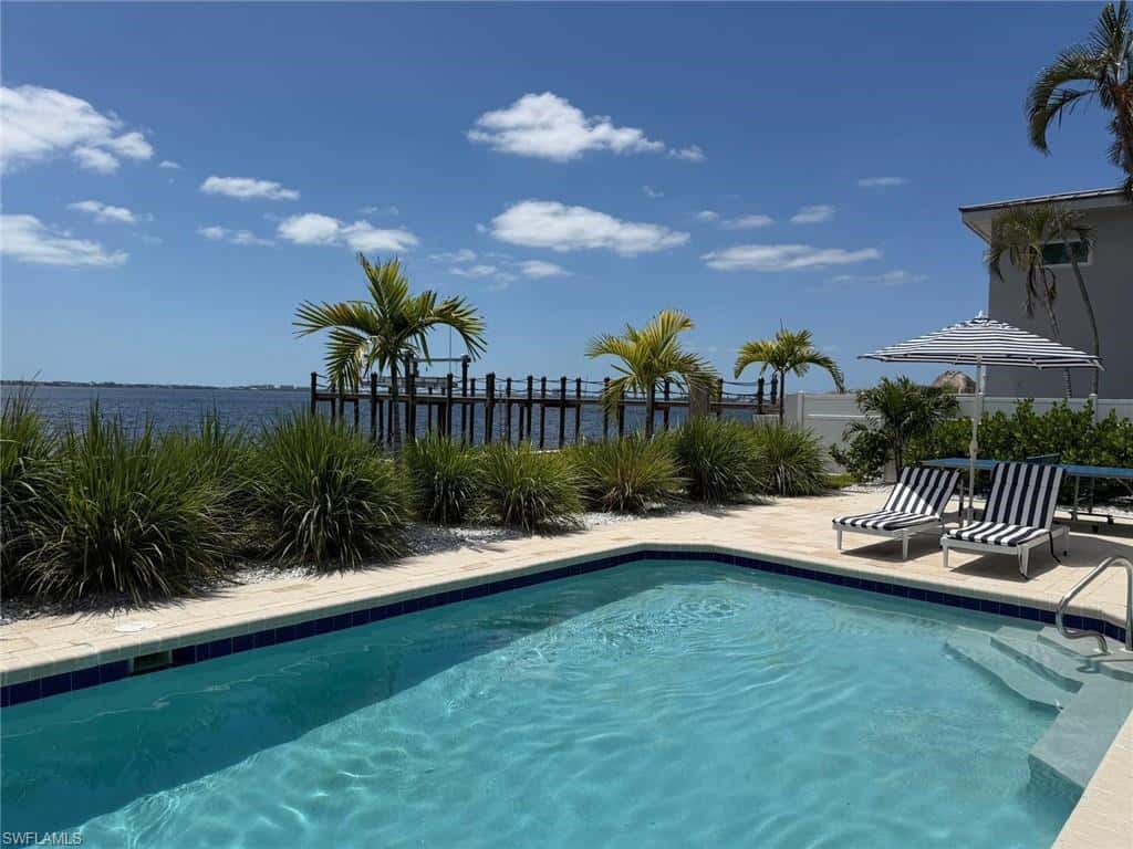 656 Coral Dr, Cape Coral, photo 29