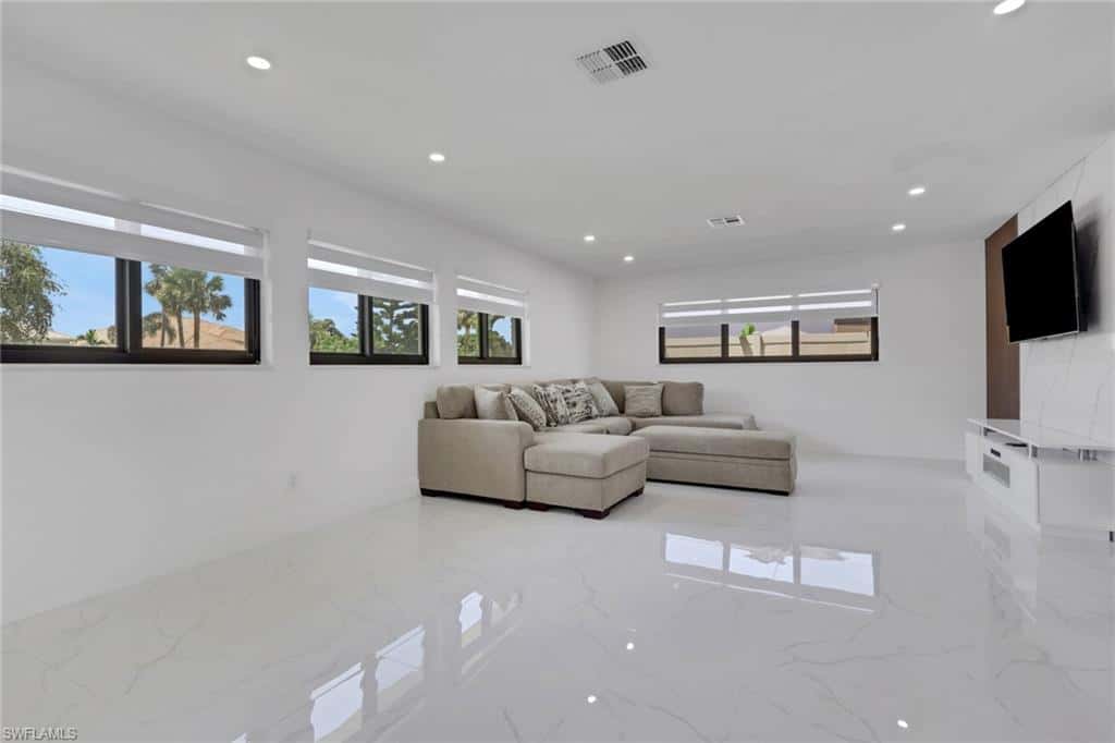 4943 Pelican Blvd, Cape Coral, photo 4