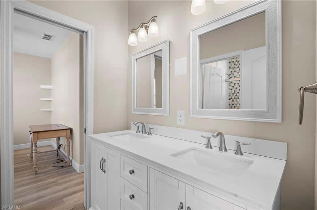 9049 Spring Mountain Way, Fort Myers, photo 32