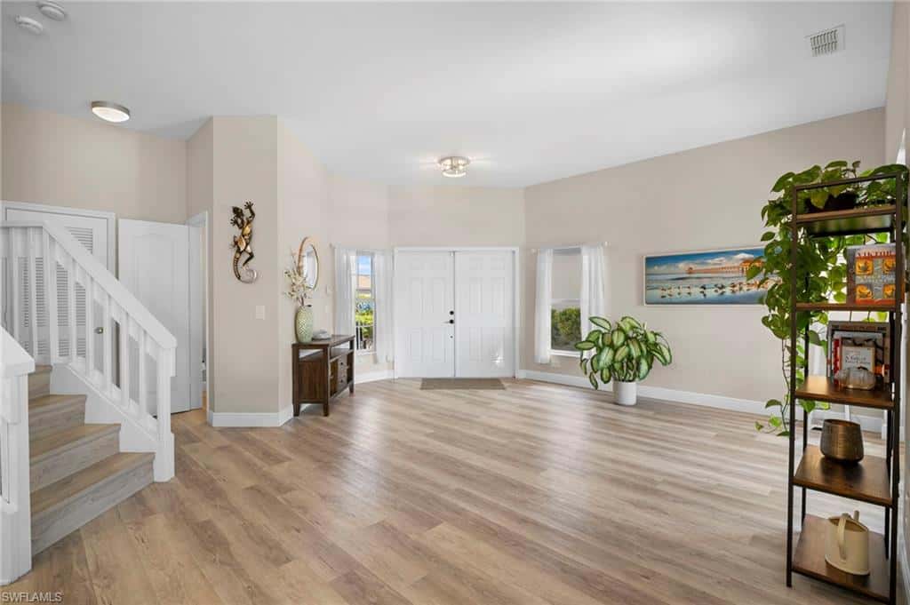 9049 Spring Mountain Way, Fort Myers, photo 8