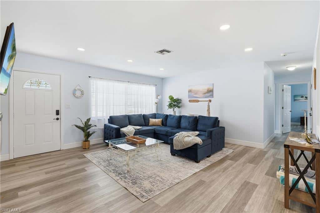 1421 29th Ter, Cape Coral, photo 6