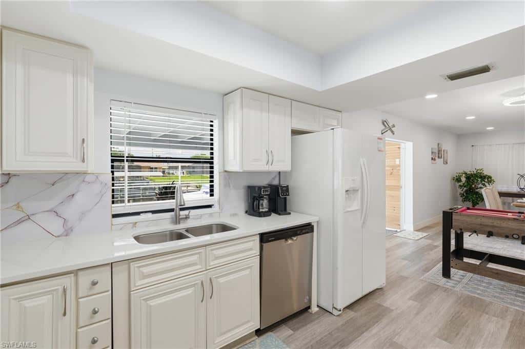 1421 29th Ter, Cape Coral, photo 12