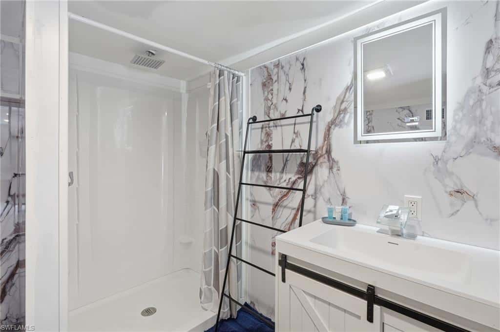1421 29th Ter, Cape Coral, photo 20