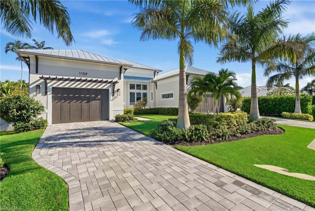 1159 Cypress Woods Dr, Naples, photo 6