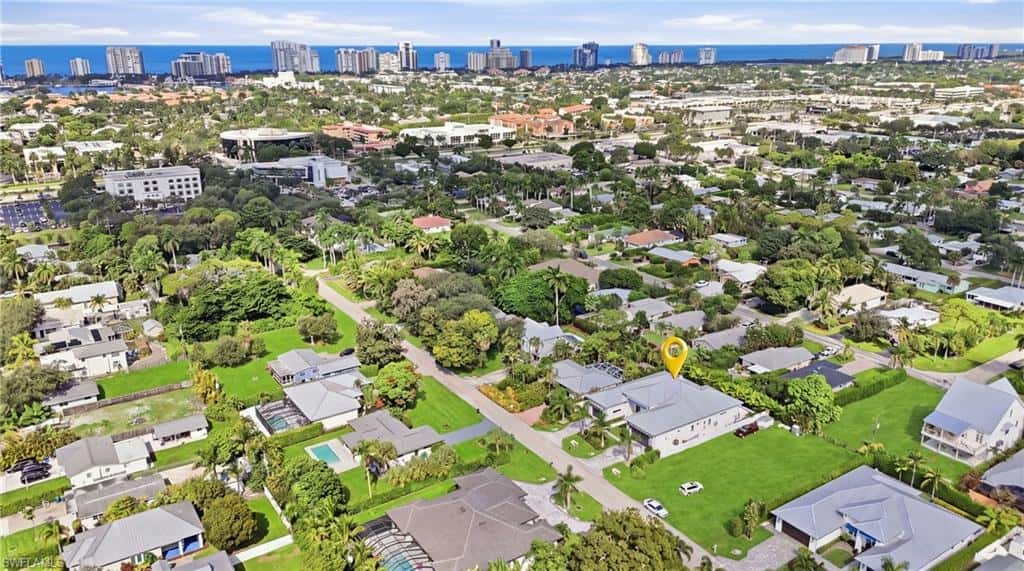 1159 Cypress Woods Dr, Naples, photo 9