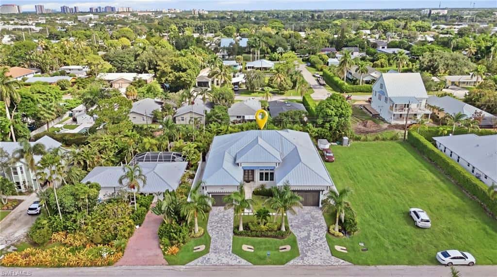 1159 Cypress Woods Dr, Naples, photo 8
