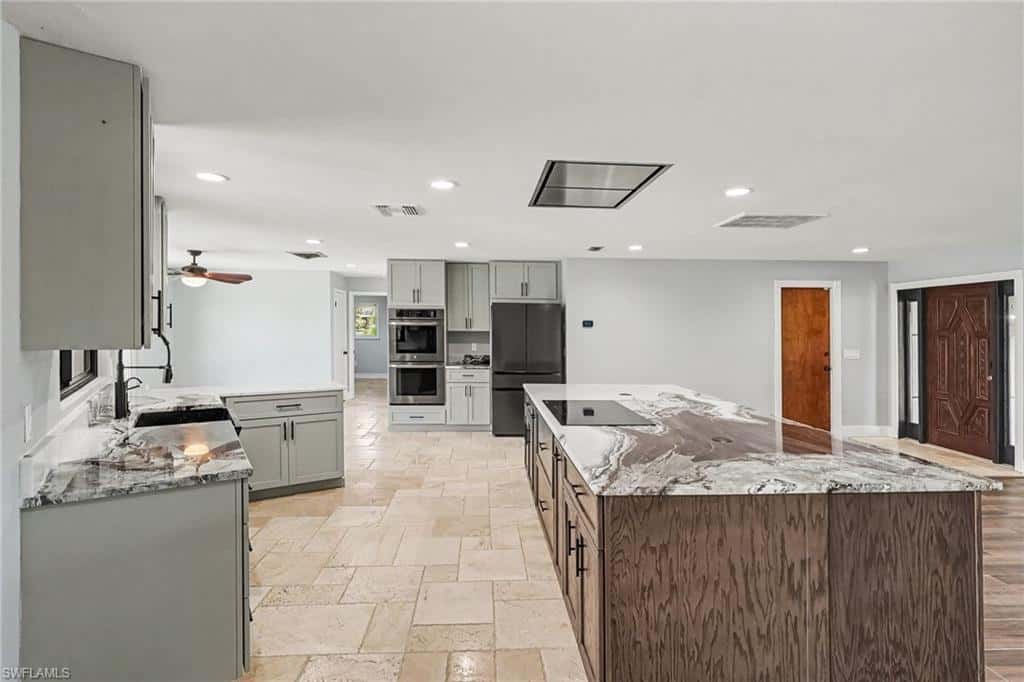 18071 Traverse Dr, Alva, photo 27