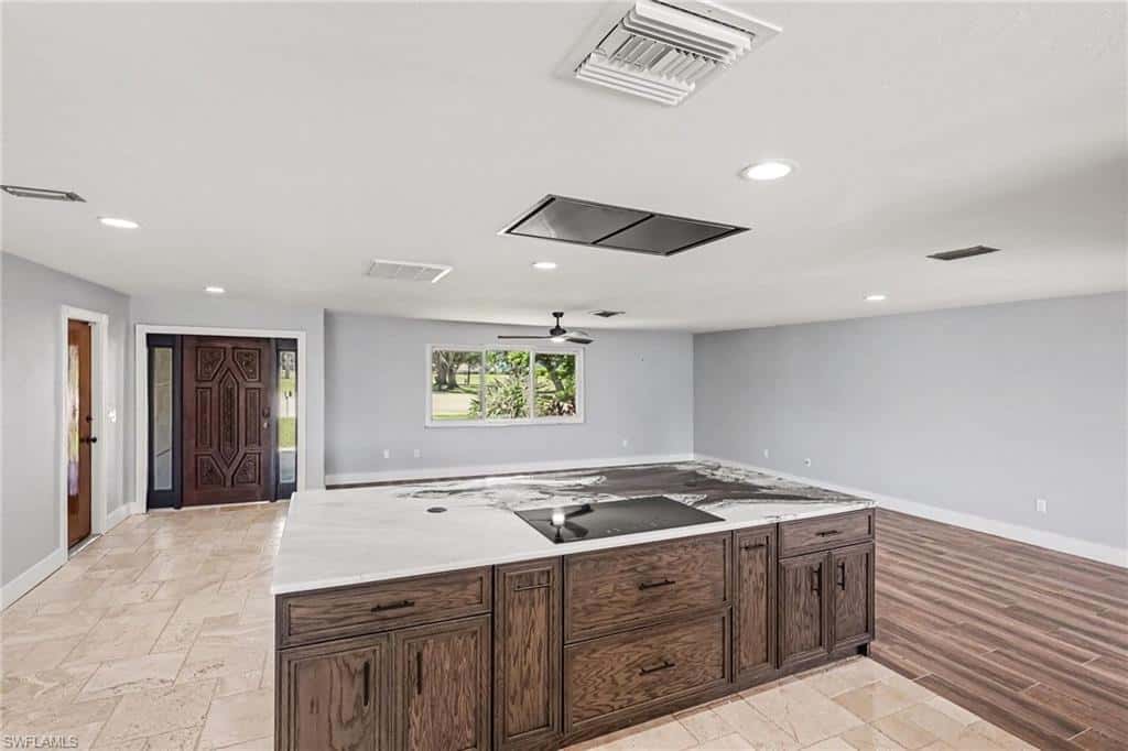18071 Traverse Dr, Alva, photo 24