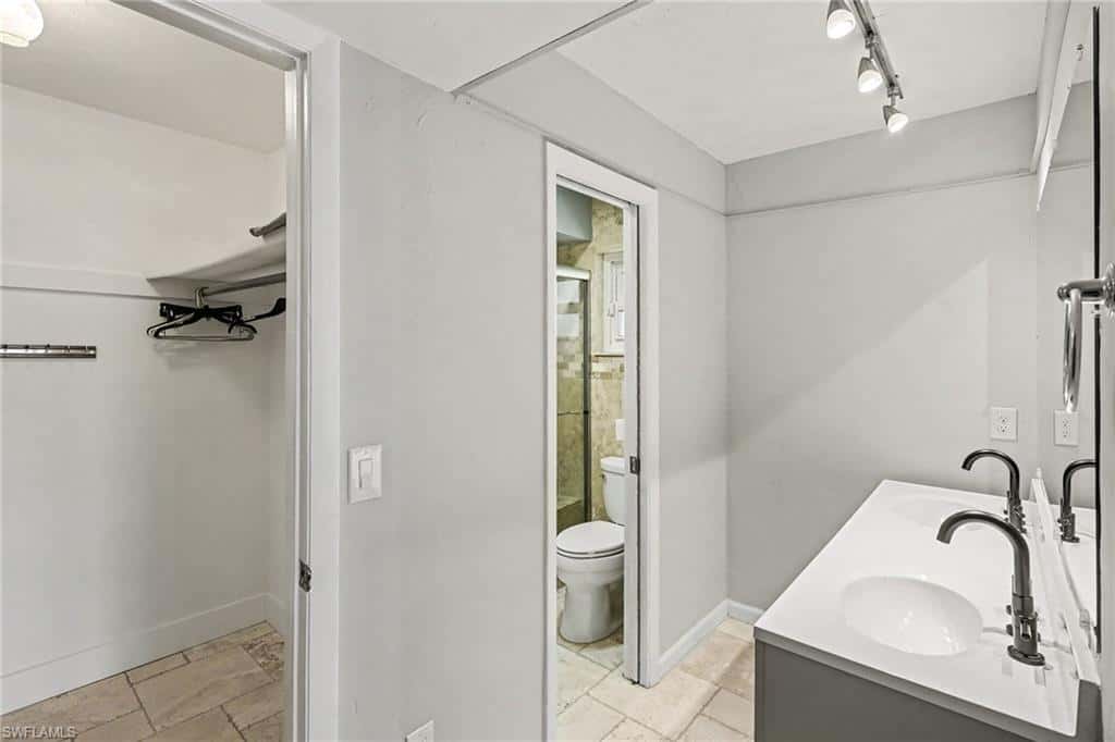 18071 Traverse Dr, Alva, photo 38