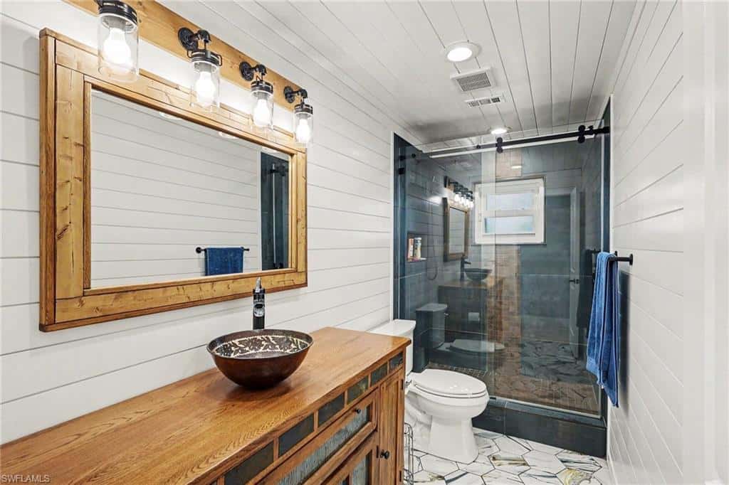 18071 Traverse Dr, Alva, photo 40
