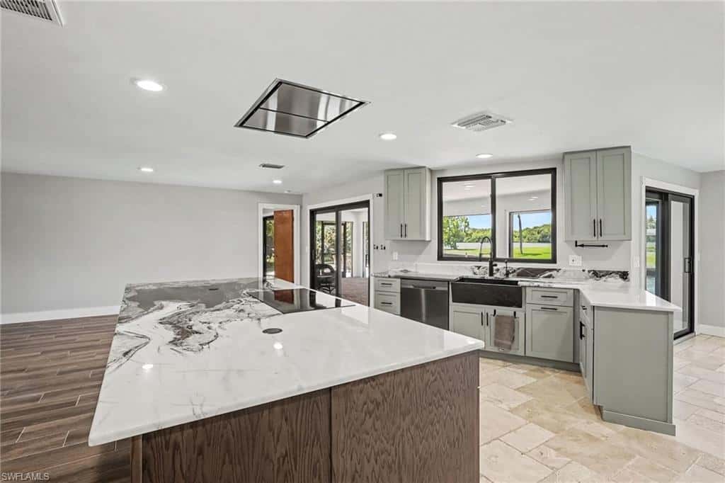 18071 Traverse Dr, Alva, photo 25