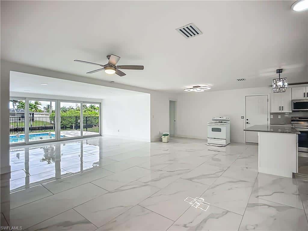 1428 Vendome Ct, Cape Coral, photo 13