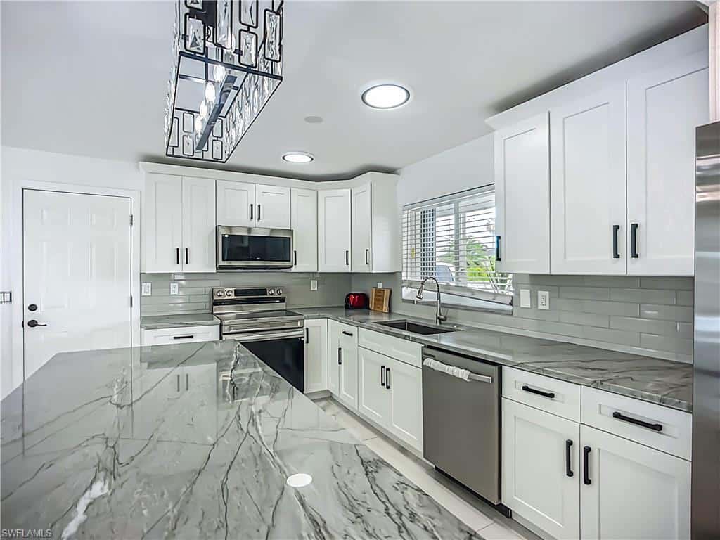 1428 Vendome Ct, Cape Coral, photo 12