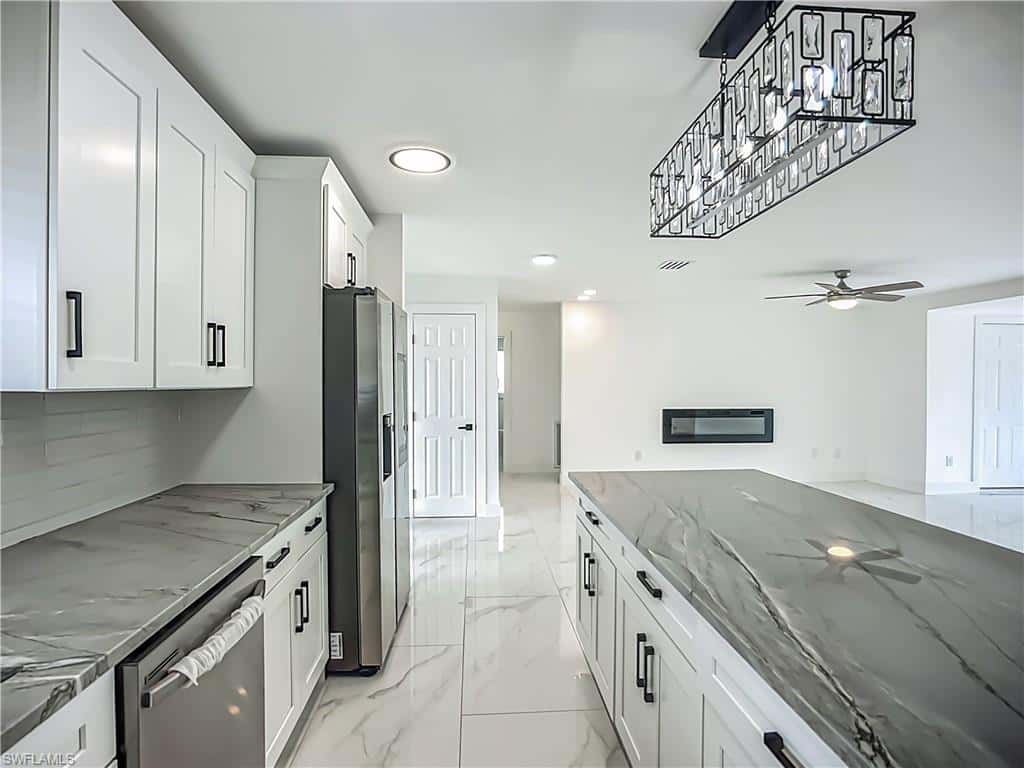 1428 Vendome Ct, Cape Coral, photo 10